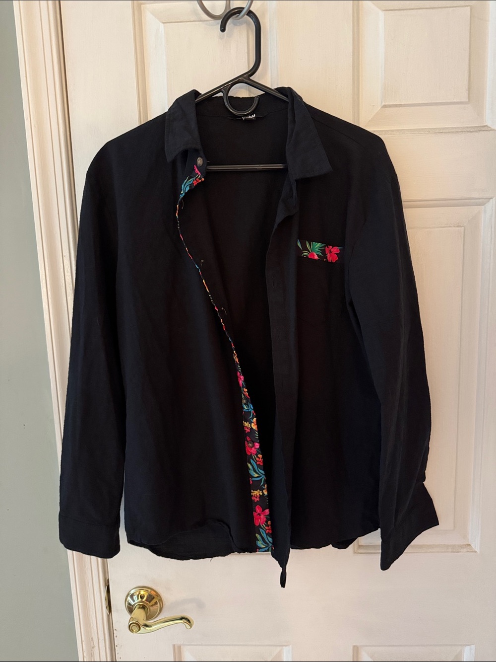 Men's Black Casual Button-Down Shirt with Tropical Floral/Hawaiian Trim